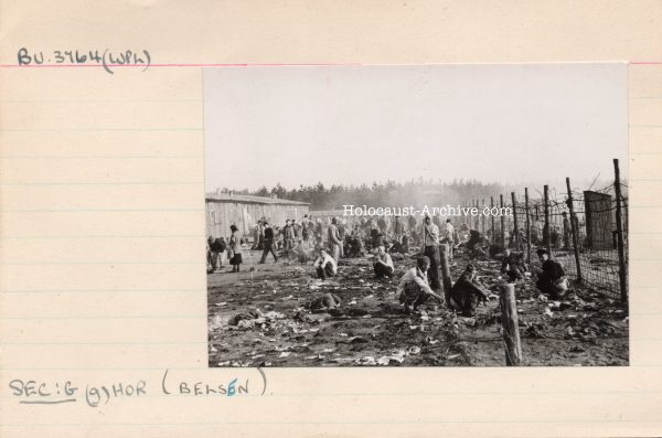 Bergen-Belsen - Photo of prisoners during the liberation