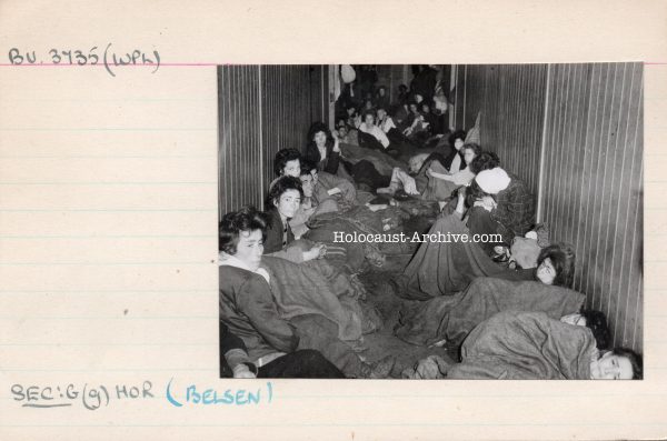 Bergen-Belsen - Photo of female prisoners during the liberation