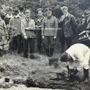 Amersfoort - Camp commander Karl Peter Berg during the exhumation of victims